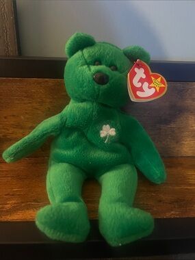 RARE vintage TY beanie baby “Erin”